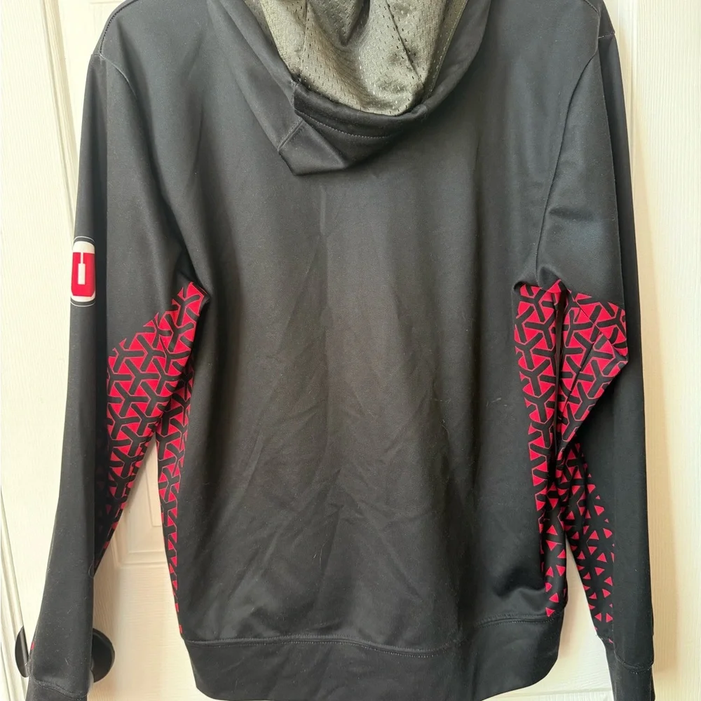 Utah Utes Men's Black and Red Pullover Hoodie - Picture 4 of 6